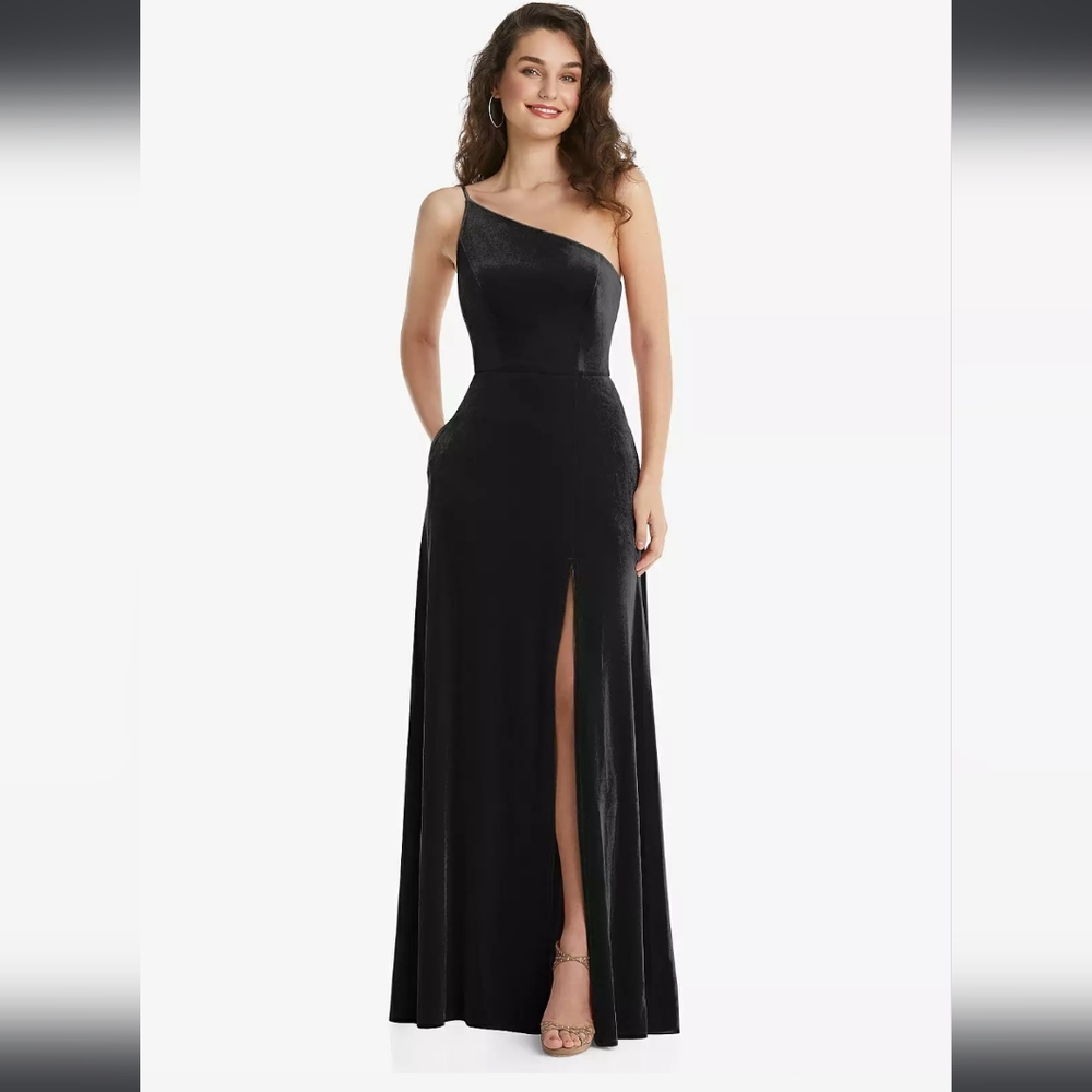 After Six One-Shoulder Spaghetti Strap Velvet Maxi Dress With Pockets In…